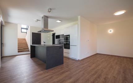 NA PREDAJ 4izb. rekreačný dom priamo pri golfovom areály PENATI GOLF REZORT