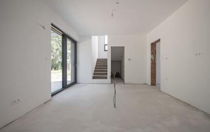 NA PREDAJ 4izb. rekreačný dom priamo pri golfovom areály PENATI GOLF REZORT