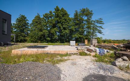 NA PREDAJ pozemok + základová doska + projekt priamo pri golfovom areály PENATI GOLF REZORT