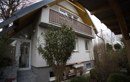 P.G's & Co. | Predáme 3 izbový rodinný dom na veľkom krásnom pozemku v Dobrohošti