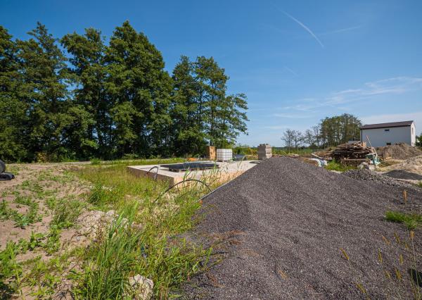 NA PREDAJ pozemok + základová doska + projekt priamo pri golfovom areály PENATI GOLF REZORT