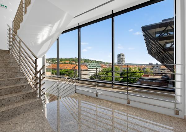 Na prenájom 2izb. byt, 58m2 + 40m2 garáž, FIVE STAR RESIDENCE*****
